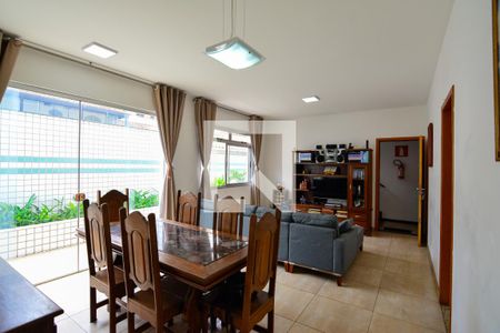 Sala de apartamento à venda com 4 quartos, 240m² em Nova Suíça, Belo Horizonte