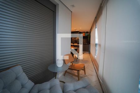 Sacada de apartamento à venda com 2 quartos, 93m² em Vila Ipojuca, São Paulo