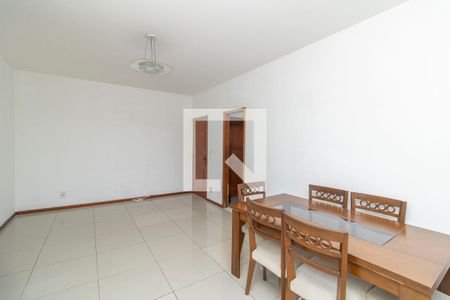 Sala de apartamento para alugar com 2 quartos, 100m² em Jardim Guanabara, Rio de Janeiro