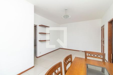 Sala de apartamento para alugar com 2 quartos, 100m² em Jardim Guanabara, Rio de Janeiro