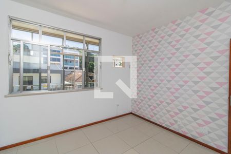 Quarto 1 de apartamento para alugar com 2 quartos, 100m² em Jardim Guanabara, Rio de Janeiro