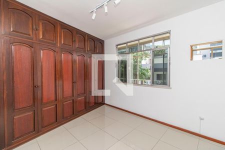 Quarto 1 de apartamento para alugar com 2 quartos, 100m² em Jardim Guanabara, Rio de Janeiro