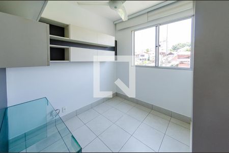 Quarto de apartamento para alugar com 2 quartos, 55m² em Grajaú, Belo Horizonte