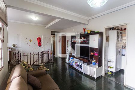 Sala da Casa 1 de casa à venda com 4 quartos, 280m² em Aparecida, Belo Horizonte