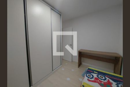 Quarto de apartamento para alugar com 2 quartos, 69m² em Cabral, Contagem