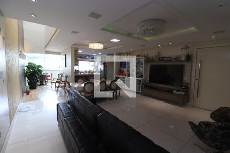 Sala de TV de casa à venda com 6 quartos, 1000m² em Vila Moreira, São Paulo