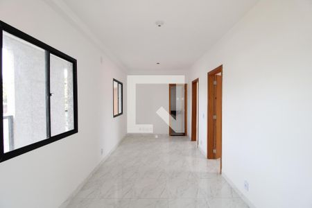 Sala/Cozinha e área de serviço de apartamento à venda com 2 quartos, 50m² em Vila Ré, São Paulo