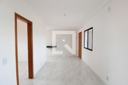 Sala/Cozinha e área de serviço de apartamento à venda com 2 quartos, 50m² em Vila Ré, São Paulo