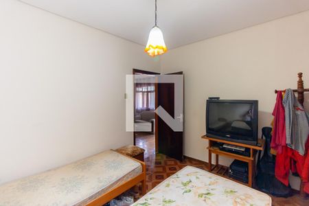 Quarto 2 de casa à venda com 3 quartos, 300m² em Vila California, São Paulo