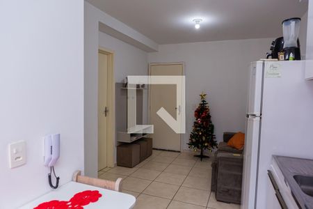 Sala Cozinha e Área de Serviço de apartamento à venda com 2 quartos, 45m² em Vila Nhocuné, São Paulo