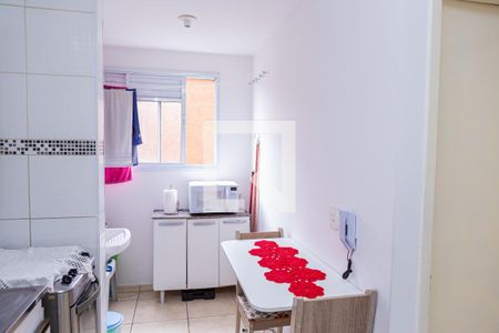 Cozinha e Área de Serviço de apartamento à venda com 2 quartos, 45m² em Vila Nhocuné, São Paulo