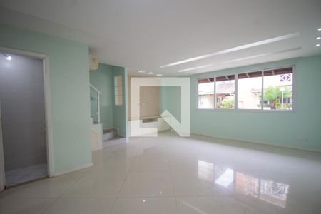 Sala de casa de condomínio à venda com 4 quartos, 161m² em Recreio dos Bandeirantes, Rio de Janeiro