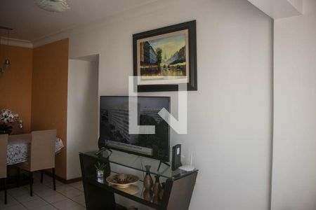 Sala de apartamento para alugar com 2 quartos, 72m² em Doron, Salvador