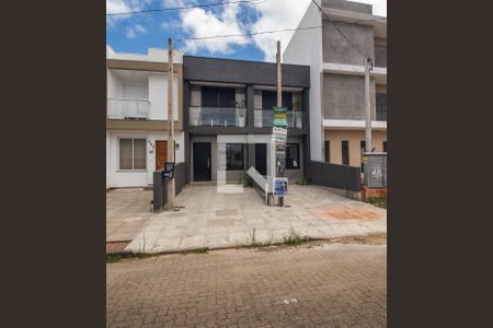 Fachada de casa à venda com 2 quartos, 100m² em Hípica, Porto Alegre