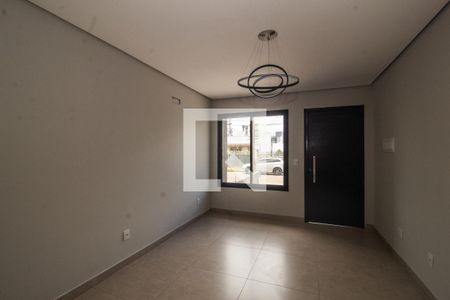 Sala/Cozinha de casa à venda com 2 quartos, 100m² em Hípica, Porto Alegre