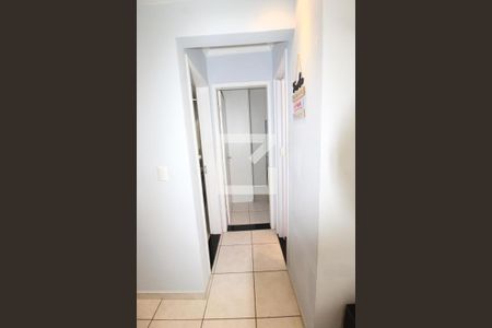 Corredor de apartamento à venda com 2 quartos, 47m² em Lins de Vasconcelos, Rio de Janeiro