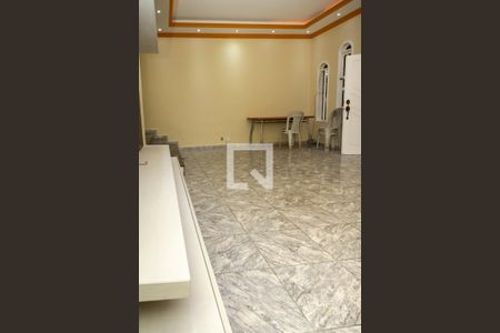 Sala de casa para alugar com 4 quartos, 420m² em Pechincha, Rio de Janeiro