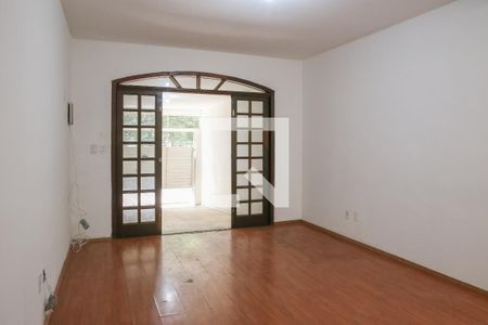 Sala de casa à venda com 3 quartos, 150m² em Jardim Humaitá, São Paulo