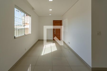 Sala de casa de condomínio à venda com 2 quartos, 61m² em Coqueiros, Belo Horizonte