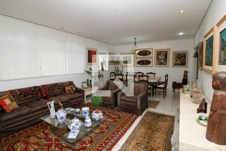 Sala de apartamento à venda com 4 quartos, 240m² em Funcionários, Belo Horizonte