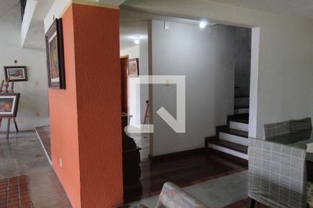 Sala de casa à venda com 4 quartos, 493m² em Jacarepaguá, Rio de Janeiro