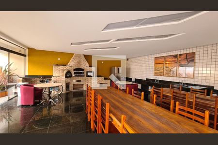 Apartamento à venda com 250m², 4 quartos e 3 vagas Apartamento à venda com 250m², 4 quartos e 3 vagasÁrea comum