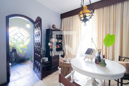 Sala 1 de casa à venda com 4 quartos, 240m² em Santa Tereza, Porto Alegre