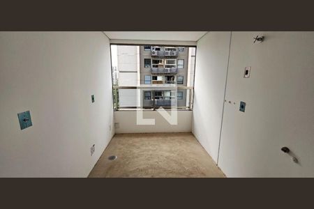 Apartamento à venda com 2 quartos, 68m² em Vila Nair, São Paulo