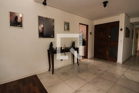 Hall de entrada de apartamento à venda com 4 quartos, 280m² em Farroupilha, Porto Alegre