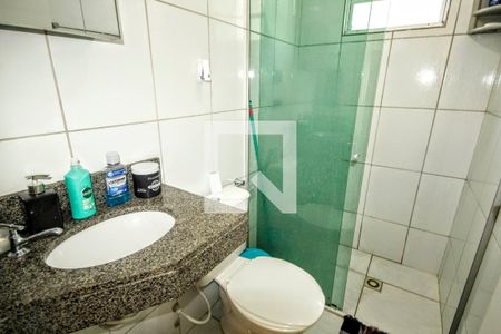 Banheiro de apartamento à venda com 2 quartos, 50m² em São João Batista, Belo Horizonte