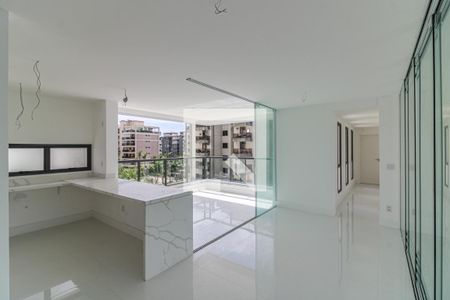 Sala de apartamento para alugar com 4 quartos, 127m² em Barra da Tijuca, Rio de Janeiro