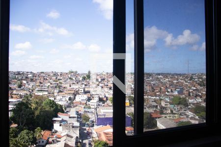 Quarto 1 / vista de apartamento para alugar com 3 quartos, 74m² em Casa Amarela, Recife