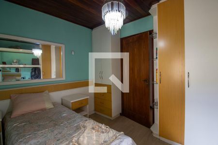 Quarto 2 de casa à venda com 3 quartos, 192m² em Rubem Berta, Porto Alegre