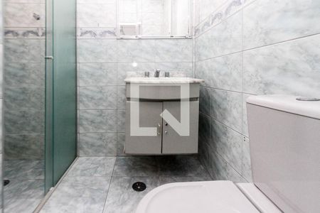 Banheiro da Suite de casa à venda com 2 quartos, 156m² em Jardim Iva, São Paulo