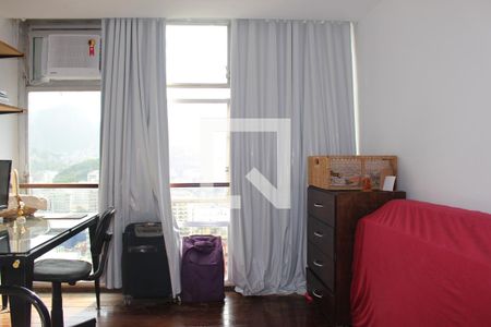 Quarto 1 de apartamento à venda com 3 quartos, 114m² em Botafogo, Rio de Janeiro