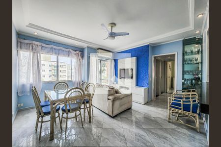 Sala de apartamento para alugar com 3 quartos, 118m² em Jardim Las Palmas, Guarujá