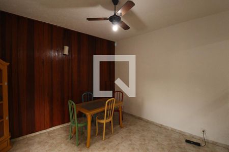 Sala de casa para alugar com 3 quartos, 180m² em Mutua, São Gonçalo