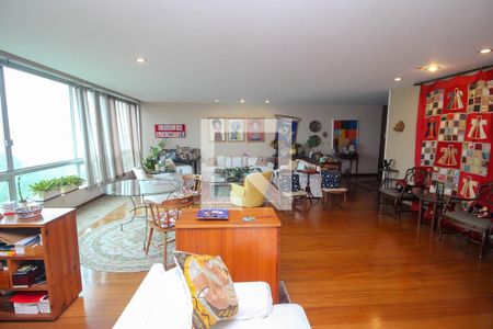 Apartamento à venda com 268m², 3 quartos e 1 vagaSala de Estar