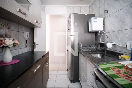 Cozinha de apartamento à venda com 2 quartos, 56m² em Jardim Danfer, São Paulo