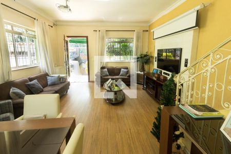 Sala de casa para alugar com 2 quartos, 240m² em Pinheiros, São Paulo