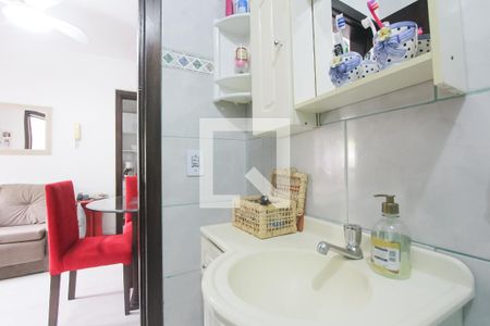 Banheiro de apartamento à venda com 1 quarto, 53m² em Morro Santana, Porto Alegre