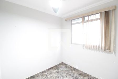 Quarto 2 de apartamento para alugar com 2 quartos, 65m² em Morada da Colina, Uberlândia