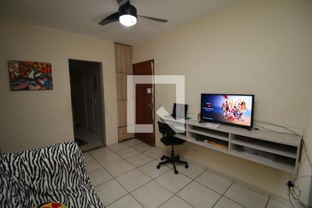 Sala de apartamento à venda com 3 quartos, 50m² em Inhauma, Rio de Janeiro