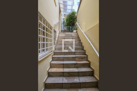 Escada de Entrada de casa à venda com 3 quartos, 212m² em Perdizes, São Paulo