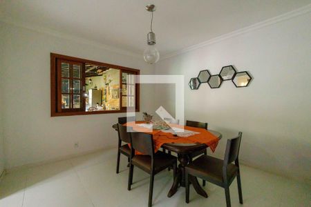 Sala de casa à venda com 4 quartos, 230m² em Vargem Grande, Rio de Janeiro