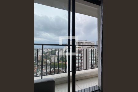 Apartamento à venda com 26m², 1 quarto e sem vaga Apartamento à venda com 26m², 1 quarto e sem vagaSacada