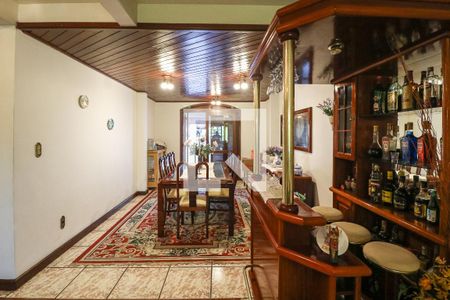 Sala de casa à venda com 6 quartos, 400m² em Tristeza, Porto Alegre