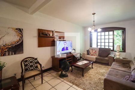 Sala de casa à venda com 6 quartos, 400m² em Tristeza, Porto Alegre