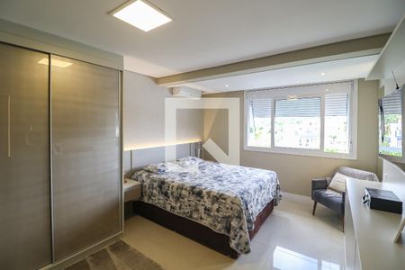 Suíte 1 de casa à venda com 3 quartos, 216m² em Medianeira, Porto Alegre