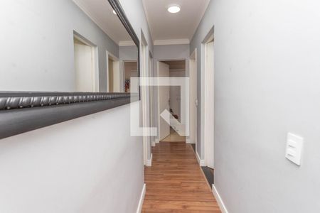 Corredor  de apartamento à venda com 3 quartos, 70m² em Centro, Diadema